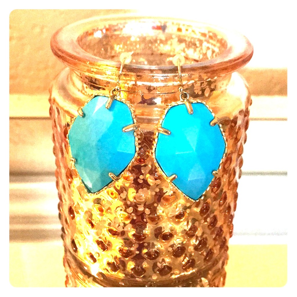 Kendra Scott “Corley” Earring